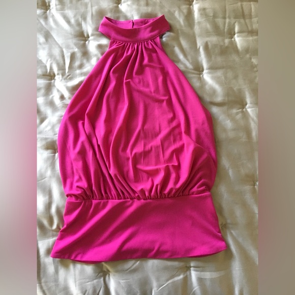 Sexy Halter cut top - Picture 2 of 4